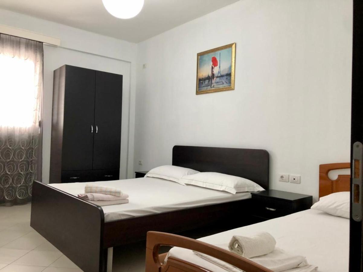 Lorenso Guest House Sarande Exterior photo