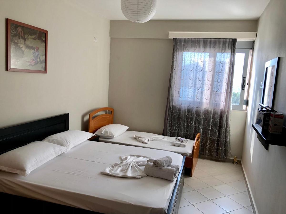 Lorenso Guest House Sarande Exterior photo