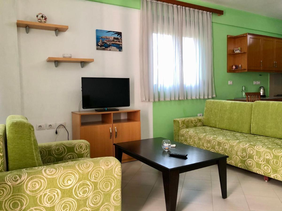 Lorenso Guest House Sarande Exterior photo